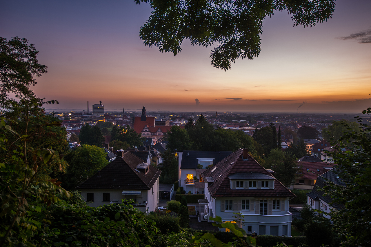 Bielefeld bei Dämmerung