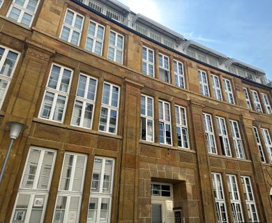 *Studenten-Apartment hinter historischer Fassade mitten in der Altstadt*