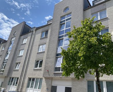 Urbanes Wohnen mit Komfort-Stadtwohnung mit TG-Platz und Fahrstuhl-sofort bezugsbereit!