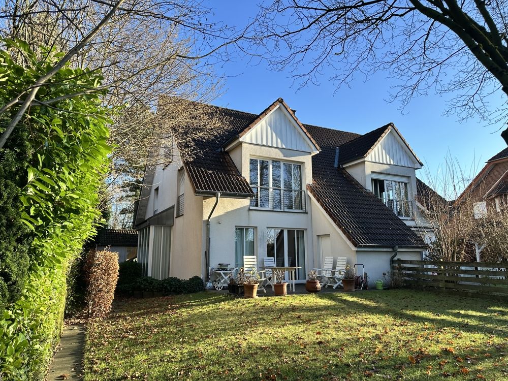 Gartenansicht mit Terrasse