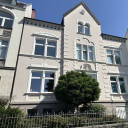 Traumhafte Altbauwohnung mitten in der City!