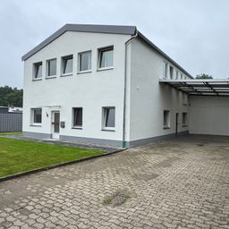 Von innen und von außen frisch renovierter Gewerbestandort – Ideale Anbindung