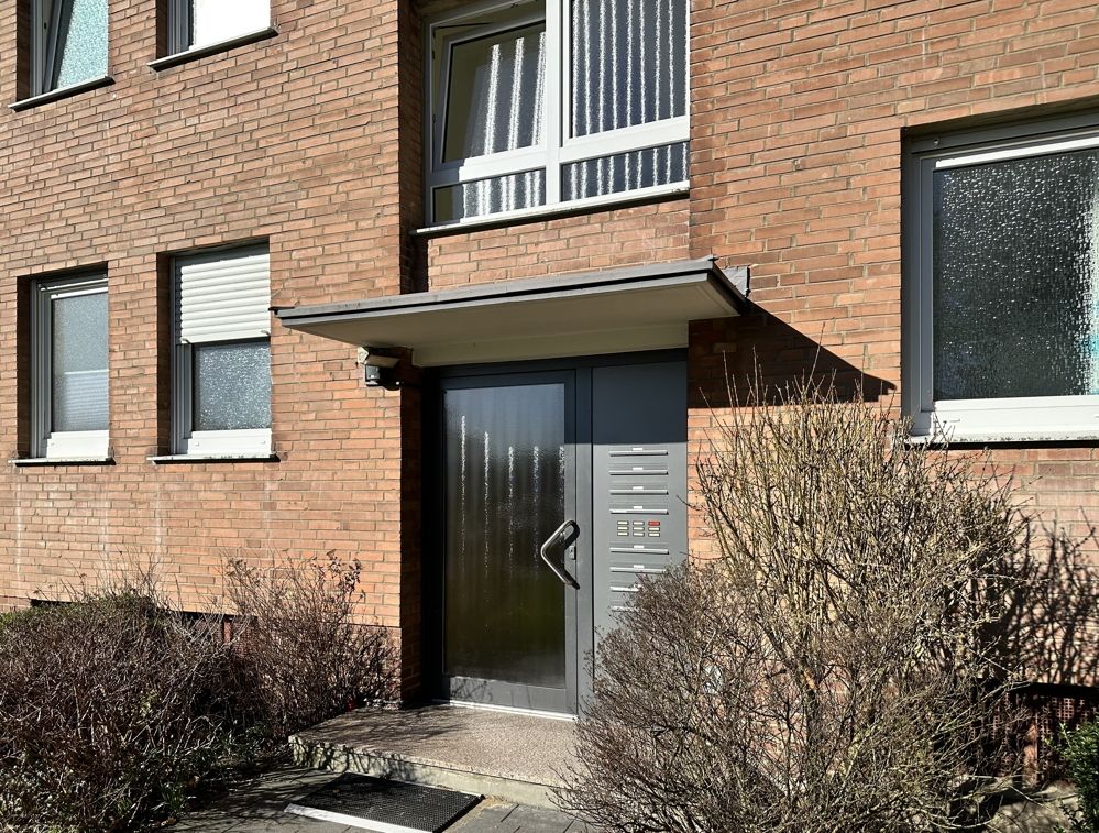 Modernisierte Haustüranlage